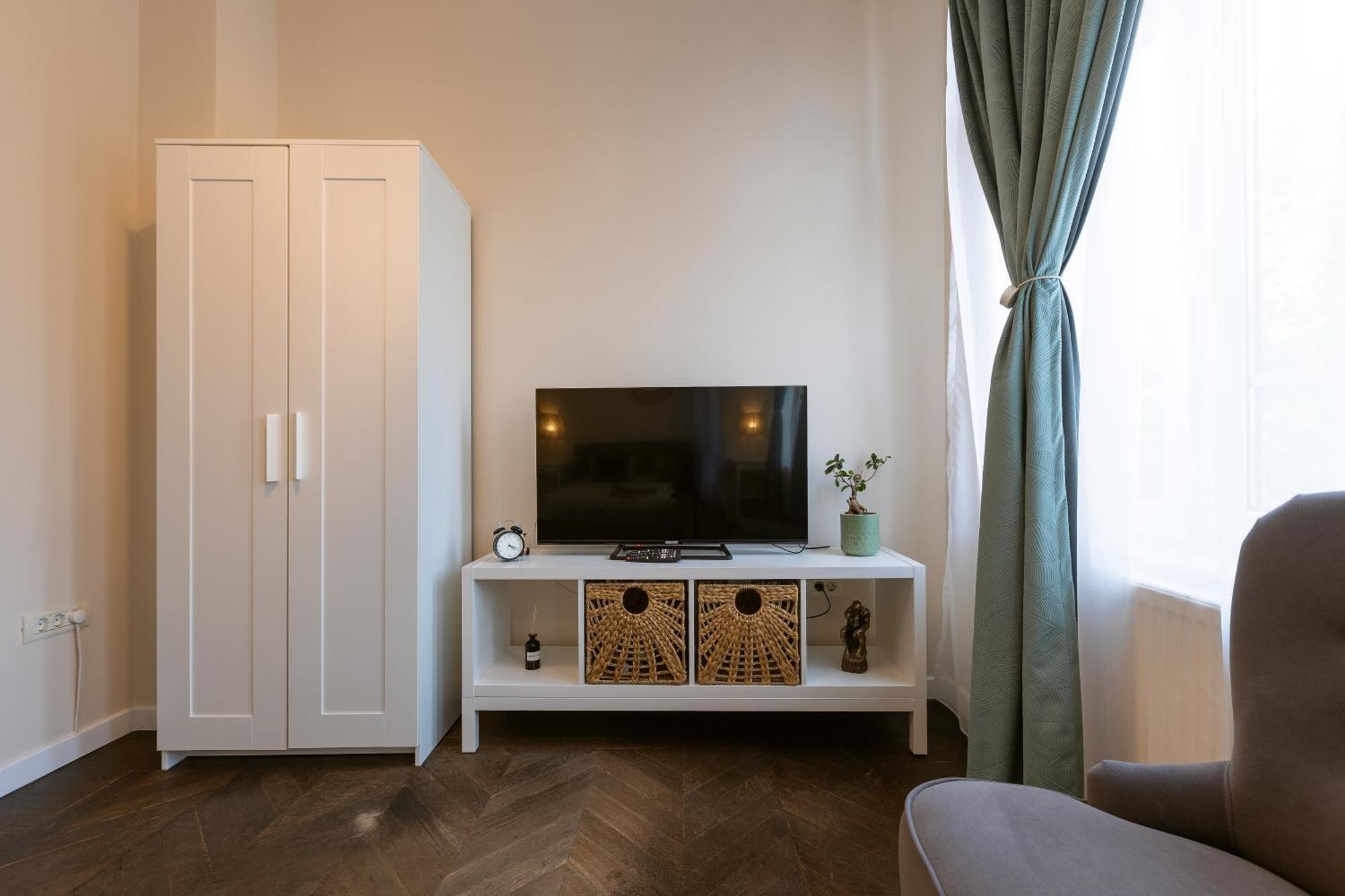 Central Charm - 2Br Apartment Temesvár Kültér fotó