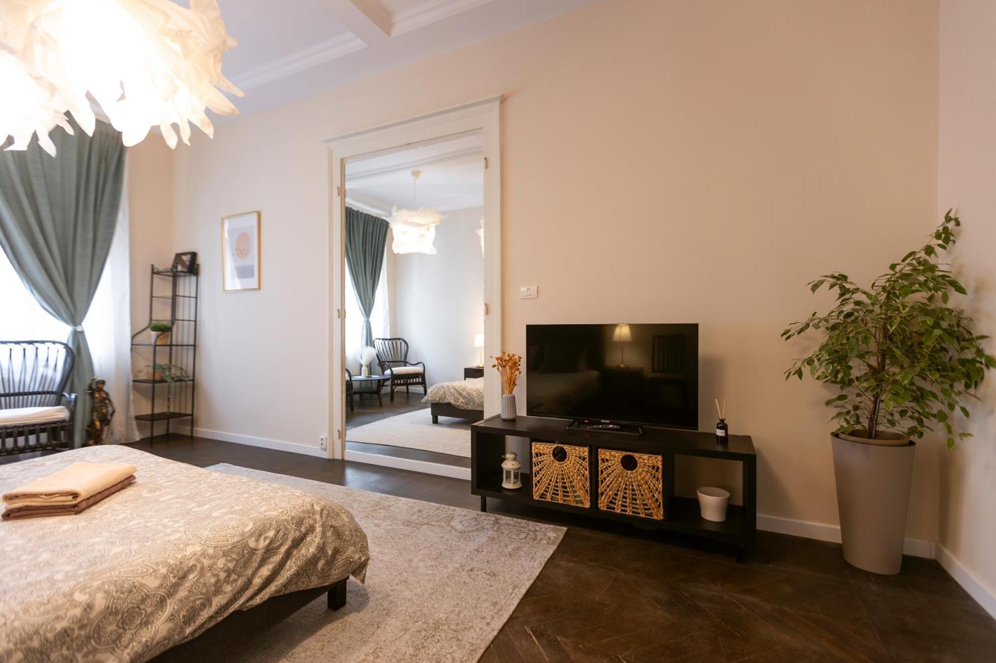 Central Charm - 2Br Apartment Temesvár Kültér fotó