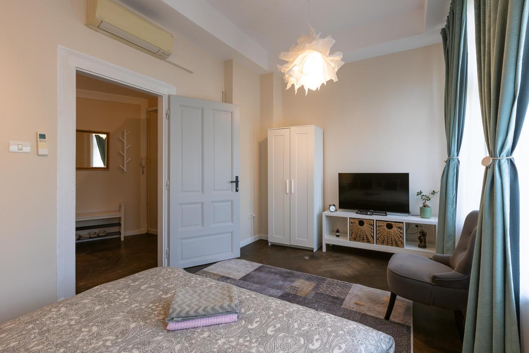 Central Charm - 2Br Apartment Temesvár Kültér fotó