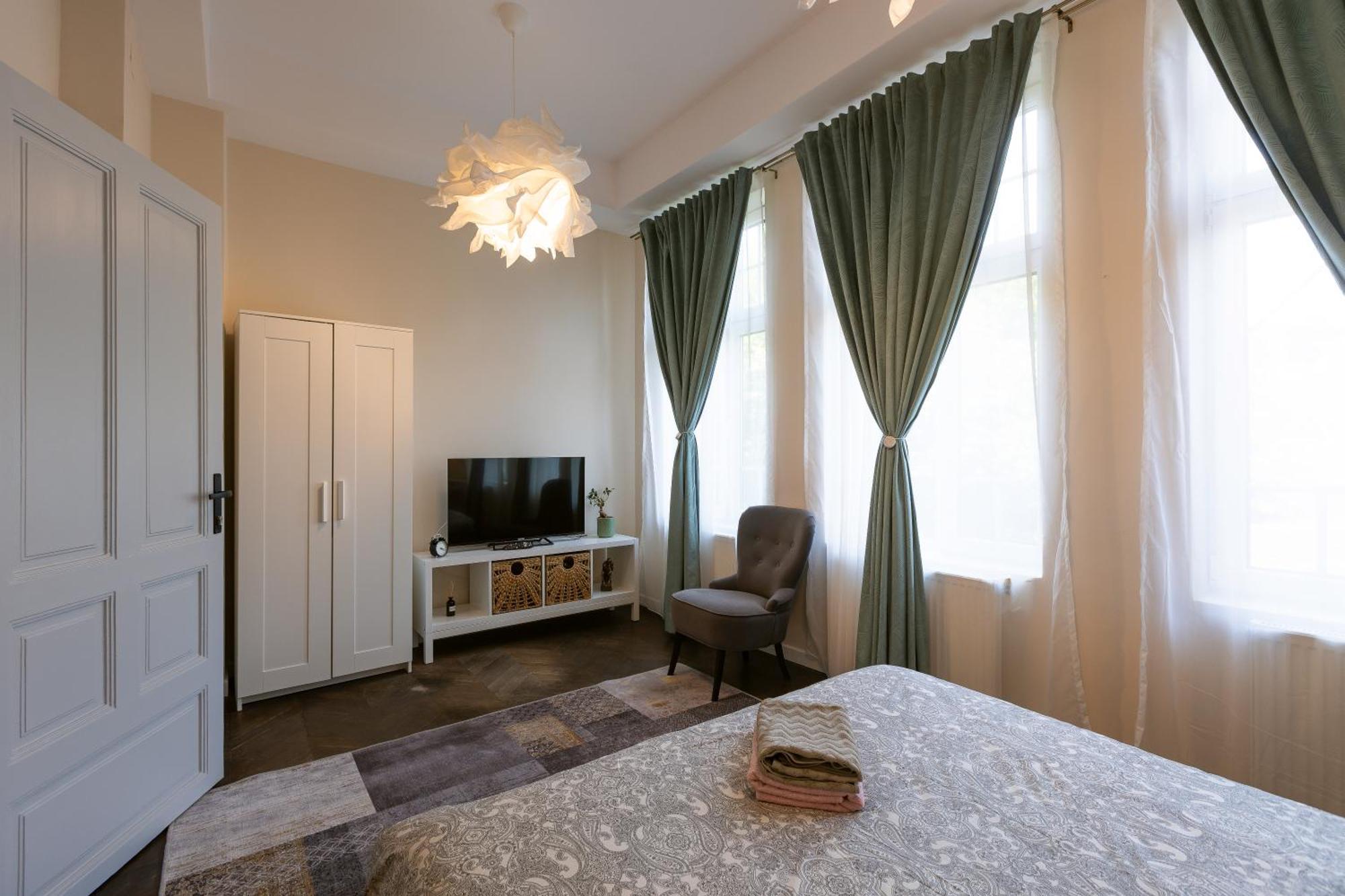 Central Charm - 2Br Apartment Temesvár Kültér fotó